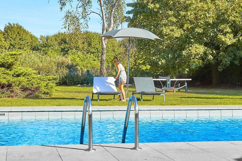 Novotel Antwerpen - Ekeren 4*,